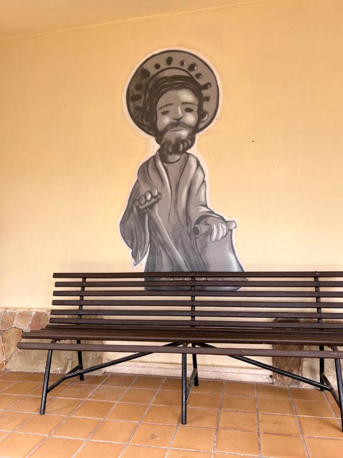 Hostel Albergue Municipal San Martín del Camino Exterior foto